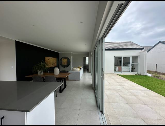 2 BEDROOM HOUSE FOR SALE IN LALELA ESTATE